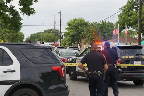 Shooting on east side san antonio - Aug 13, 2021 · A police officer is hospitalized with gunshot wounds, and a 39-year-old man is dead after another officer shot him during a pursuit on the East Side, San Antonio Police Chief William McManus said ... 